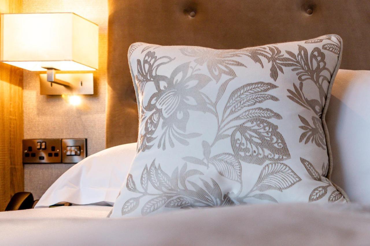 Gleesons Townhouse Booterstown Hotel Дъблин Екстериор снимка