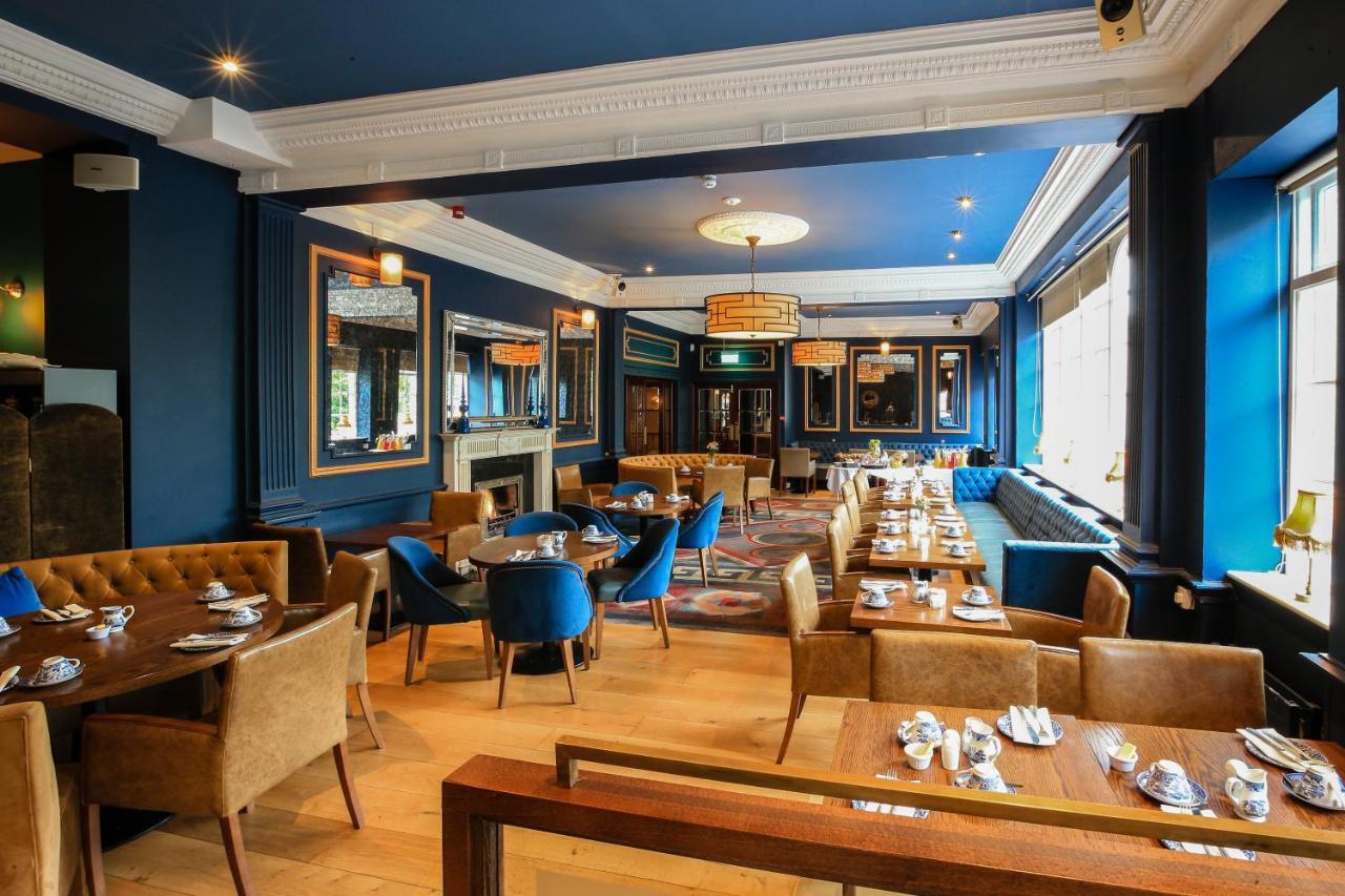 Gleesons Townhouse Booterstown Hotel Дъблин Екстериор снимка