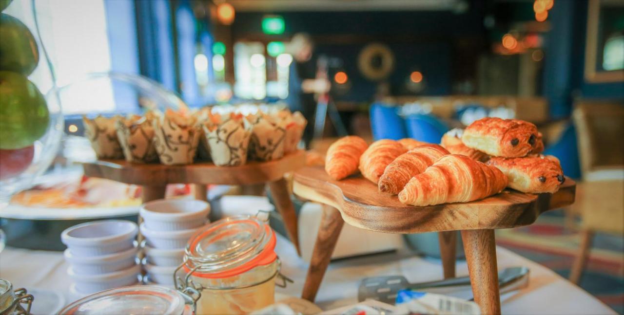 Gleesons Townhouse Booterstown Hotel Дъблин Екстериор снимка